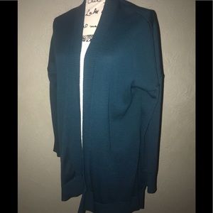 🎈3/$15 Teal boyfriend cardigan by Loft